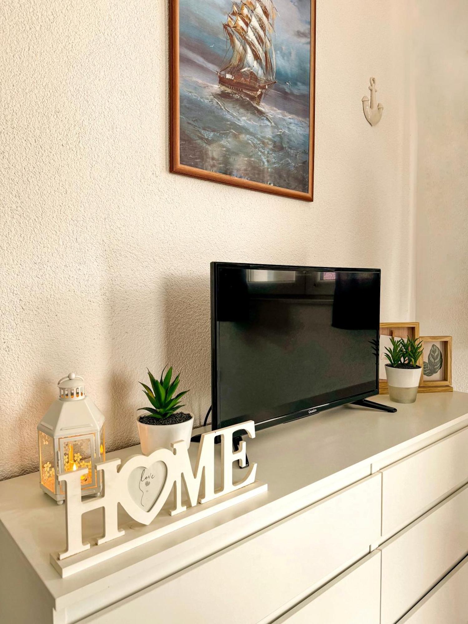 Apartmani Cvangic Vir Buitenkant foto